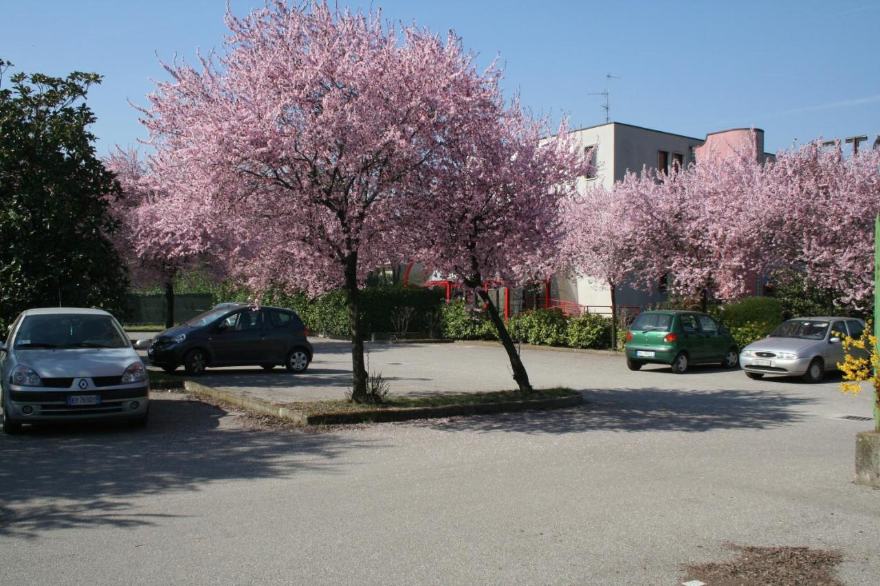 Hotel Longobardo Trezzo sull'Adda Exterior photo